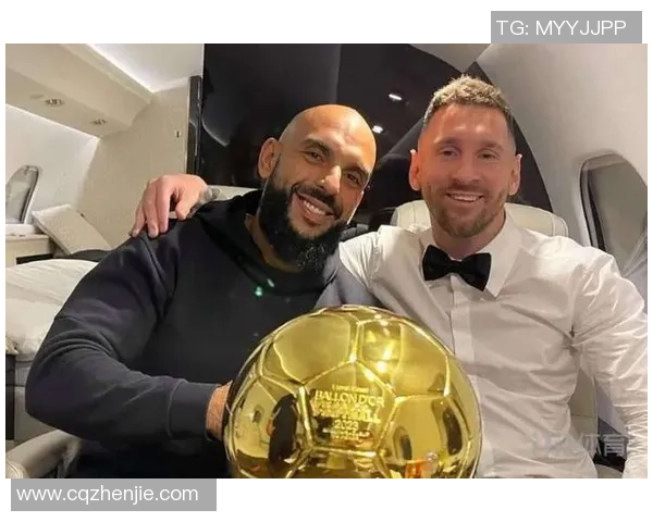 WWE巨星与足球明星亲密互动展现运动精神与友谊的精彩瞬间 WWE巨星与足球明星亲密互动展现运动精神与友谊的精彩瞬间