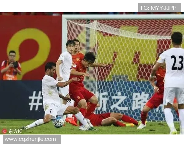 重庆与成都足球队赛后复盘分析精彩配合与战术执行的关键因素 重庆与成都足球队赛后复盘分析精彩配合与战术执行的关键因素