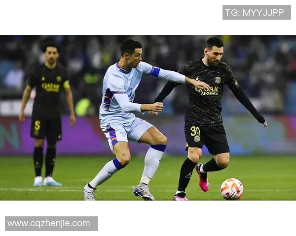 最厉害的足球明星背后的故事与成就解析