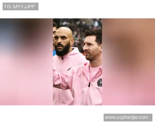 足球明星球衣拍卖盛典揭幕珍稀球衣引发收藏热潮与球迷热情互动 足球明星球衣拍卖盛典揭幕珍稀球衣引发收藏热潮与球迷热情互动